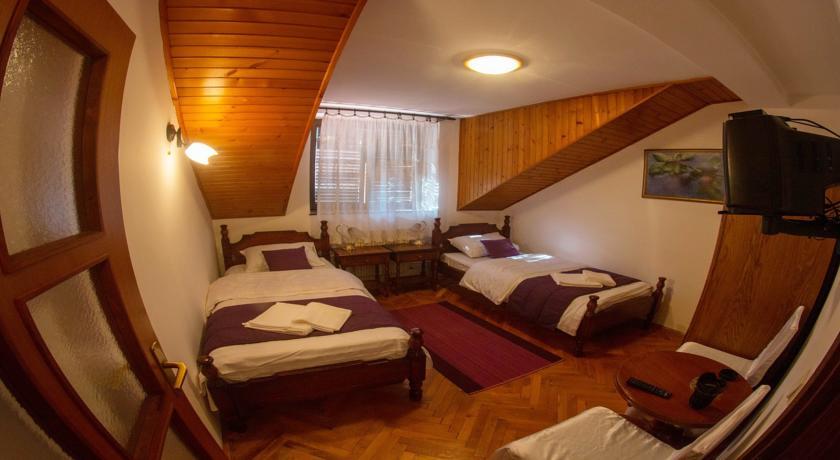 Beli Dvor Otel Sombor Dış mekan fotoğraf