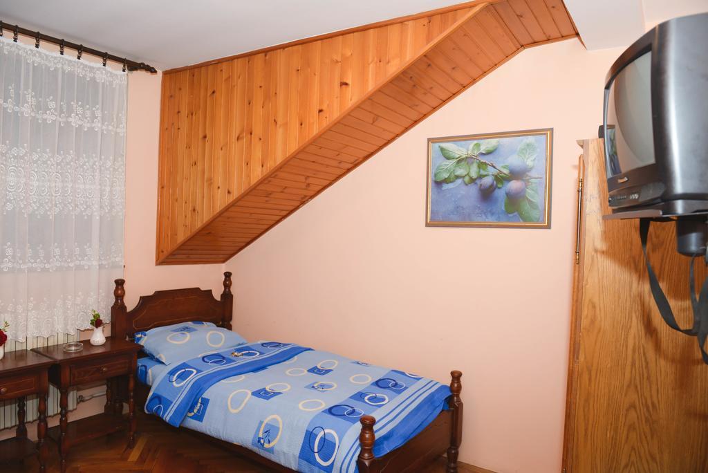Beli Dvor Otel Sombor Oda fotoğraf