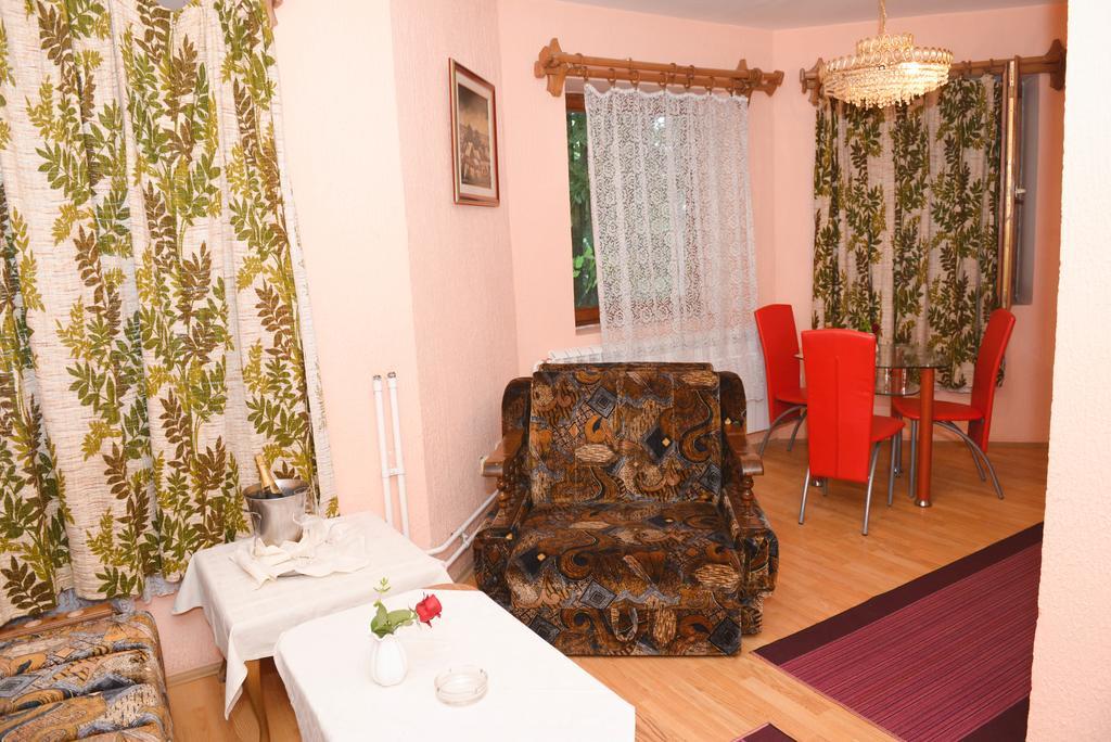 Beli Dvor Otel Sombor Oda fotoğraf