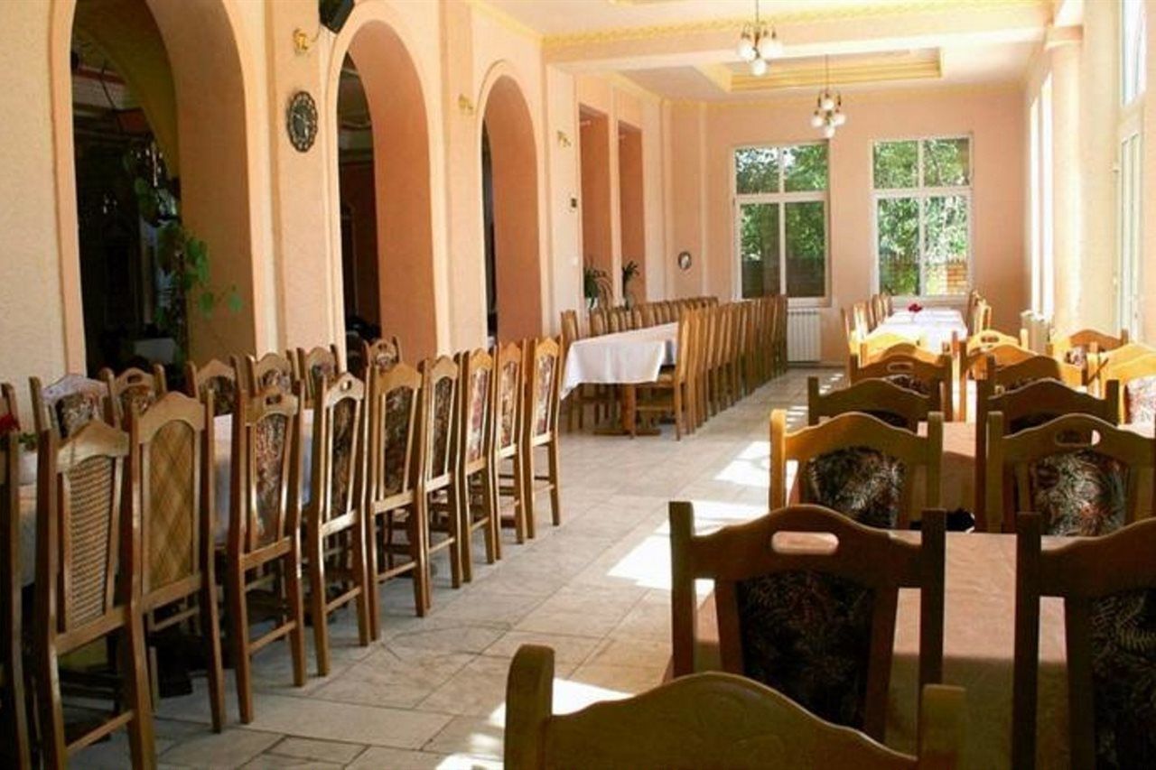 Beli Dvor Otel Sombor Dış mekan fotoğraf